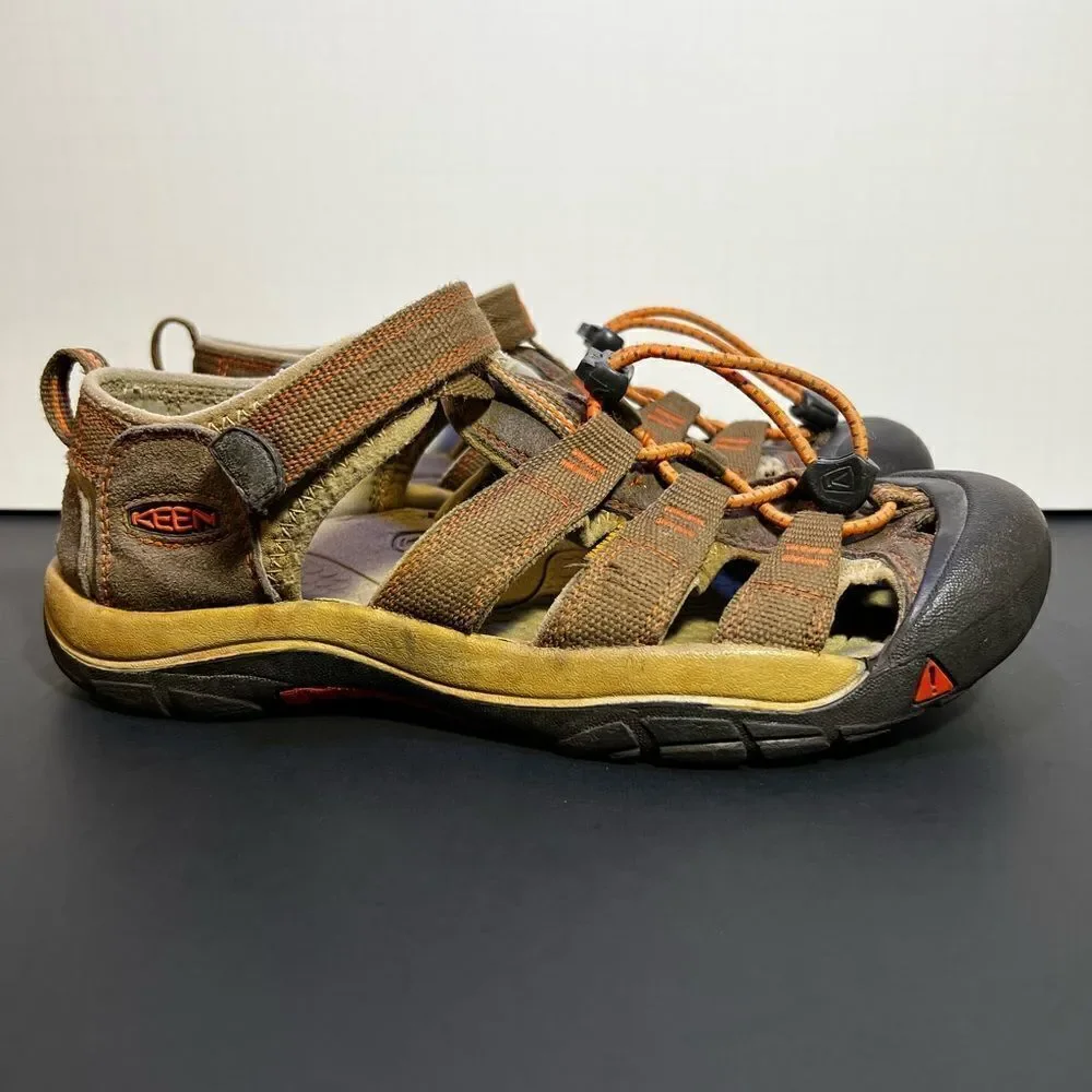 Kids KEEN Newport H2 Brown Waterproof Sandals / Size 5